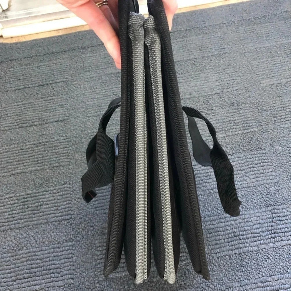 RUBBERMAID - car storage accessories - Picture 11 of 12